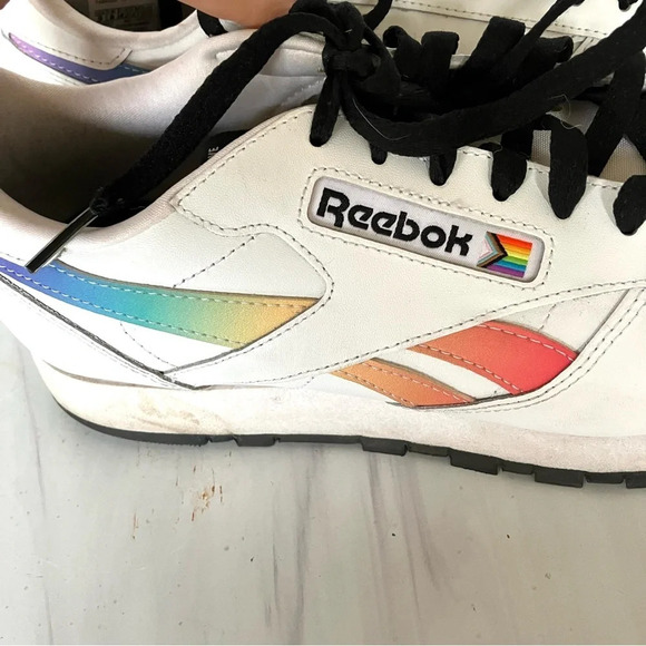 Reebok Classic Sneakers Pride special edition  "All‎ Types of Love" 9 - Picture 3 of 8